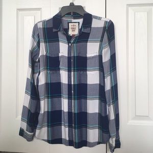 NWOT🌟 Blue and White Long Sleeve Flannel