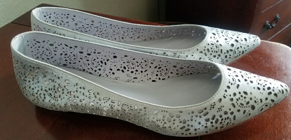 Silver flats