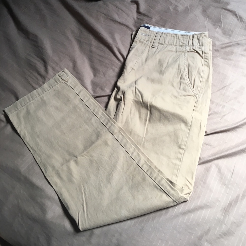 💰🔥SALE🔥💰 American Eagle straight cut khaki