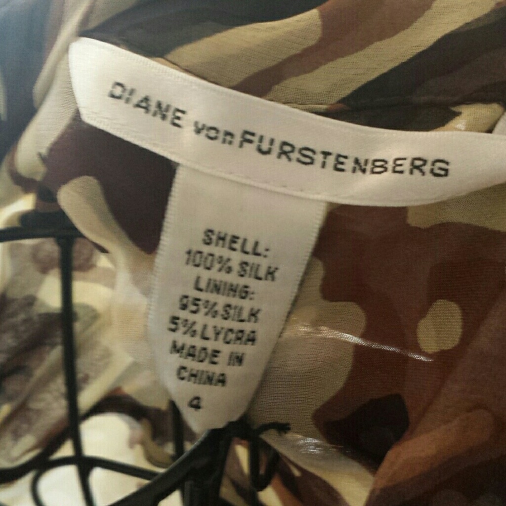 DVF Hillevi Shirt Wrap Silk Dress - Picture 6 of 8