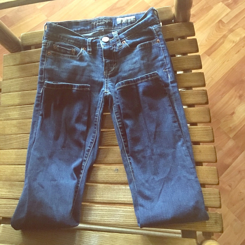 Aeropostale 000 short length jeans