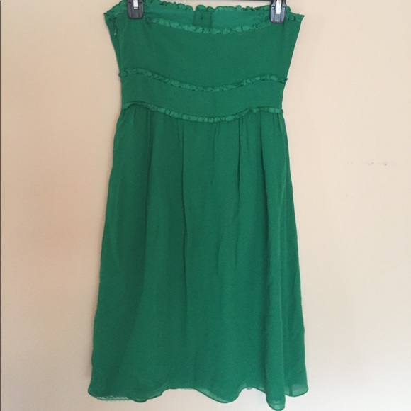Beautiful kelly green silk strapless dress! - Picture 4 of 5