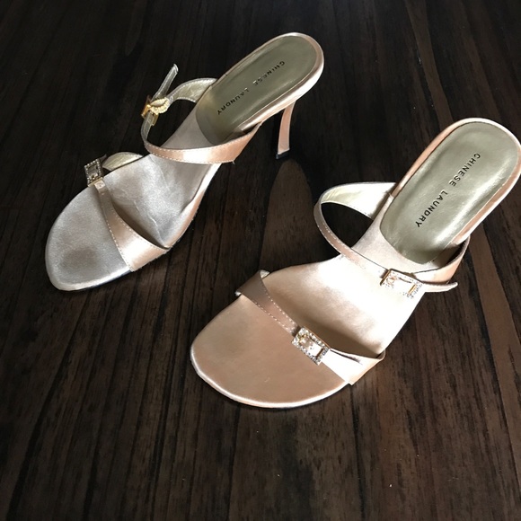 Chinese Laundry gold satin heels - Picture 3 of 5