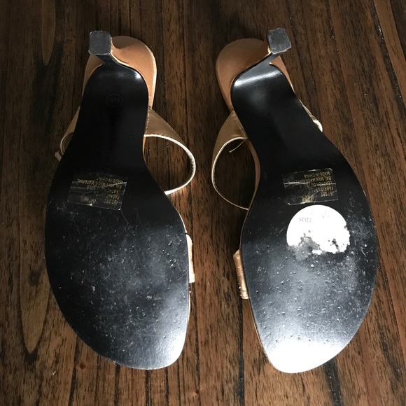 Chinese Laundry gold satin heels - Picture 5 of 5