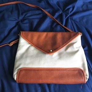 Sidesling purse