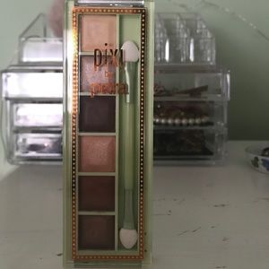 Like New Pixi Eyeshadow Palatte