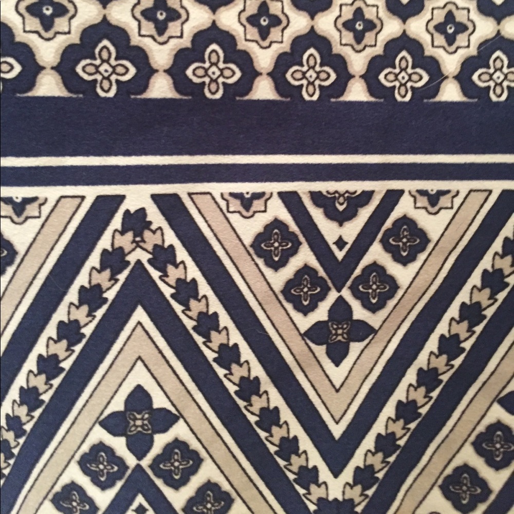 Tunic - Picture 3 of 3
