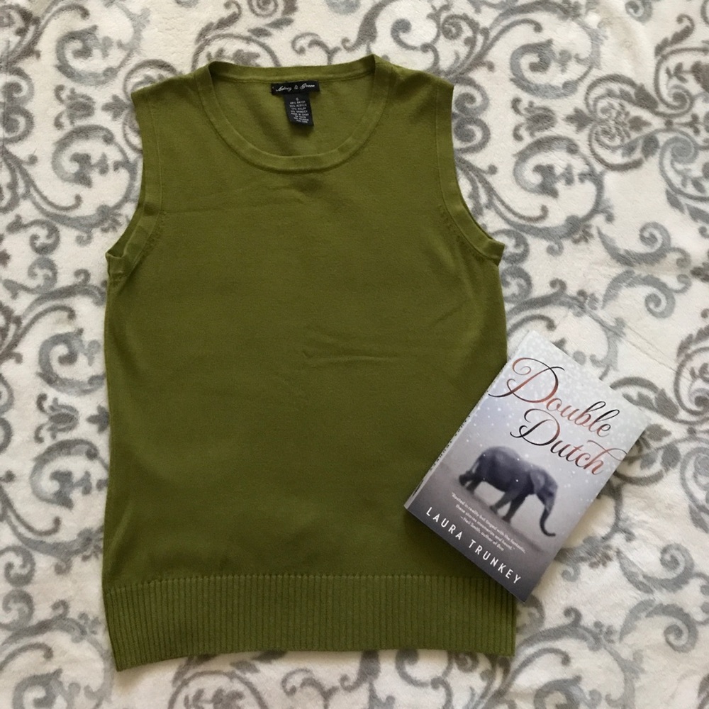 AUDREY & GRACE OLIVE GREEN SWEATER VEST