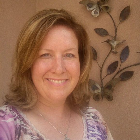 Meet your Posher, Kimberly - Picture 1 of 1