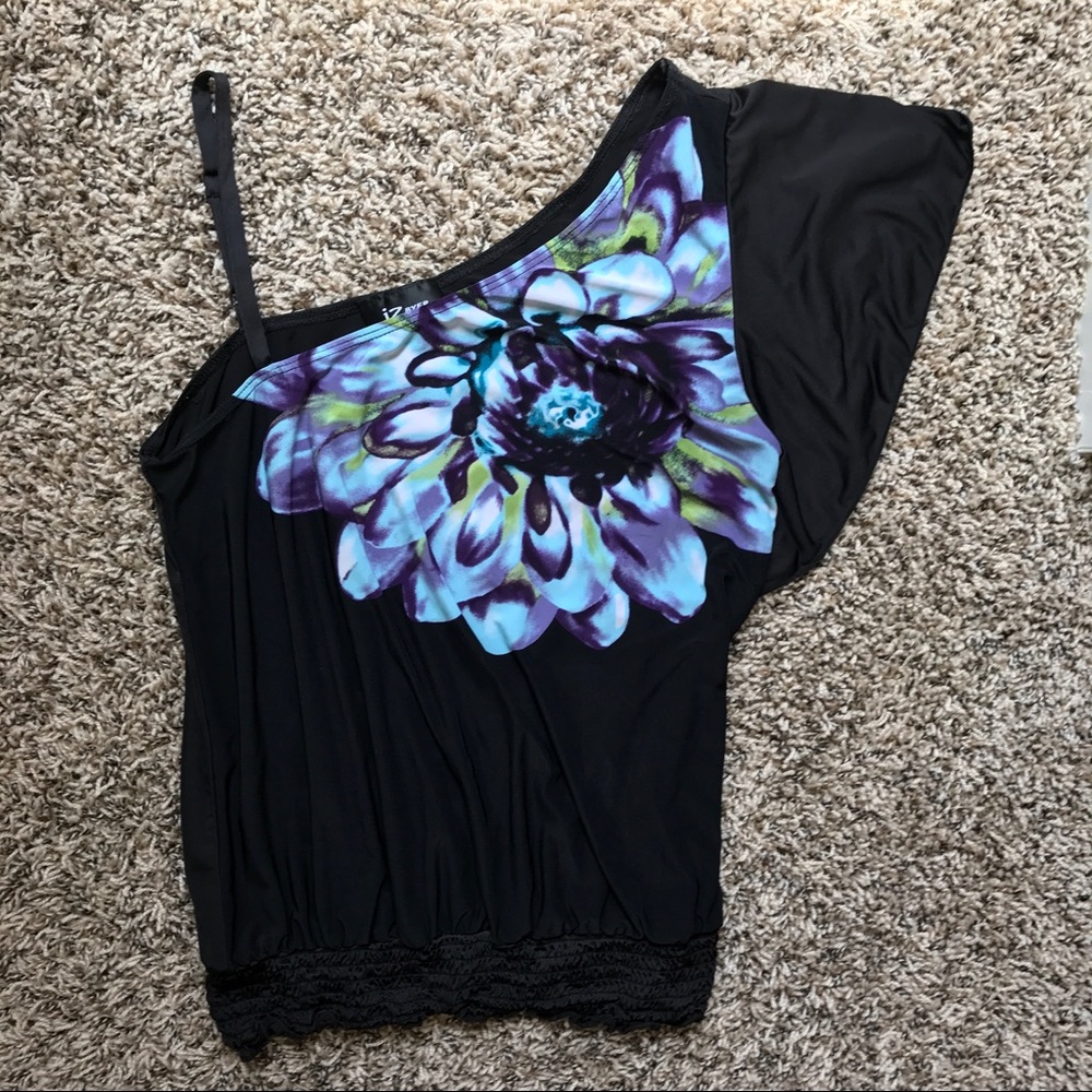 One sleeve shirt