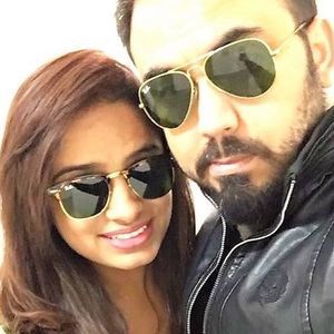 Meet your Posher, Saba