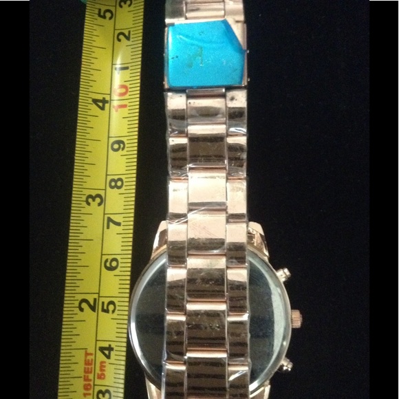 New Rose Gold Geneva Watch - Picture 2 of 2