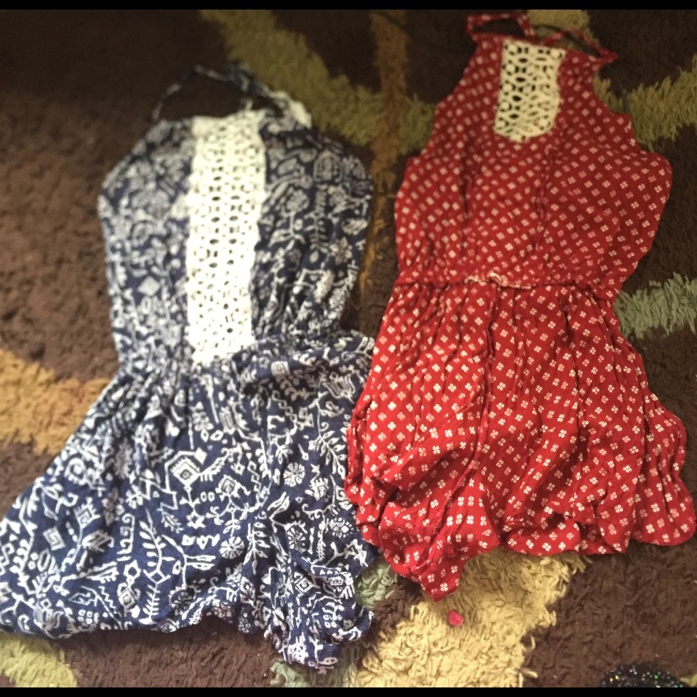 2 rompers