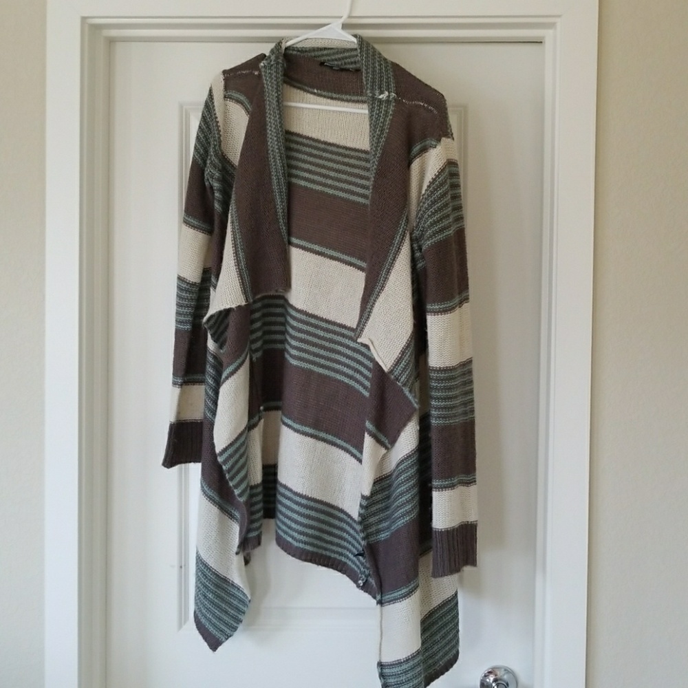 Cardigam sweater