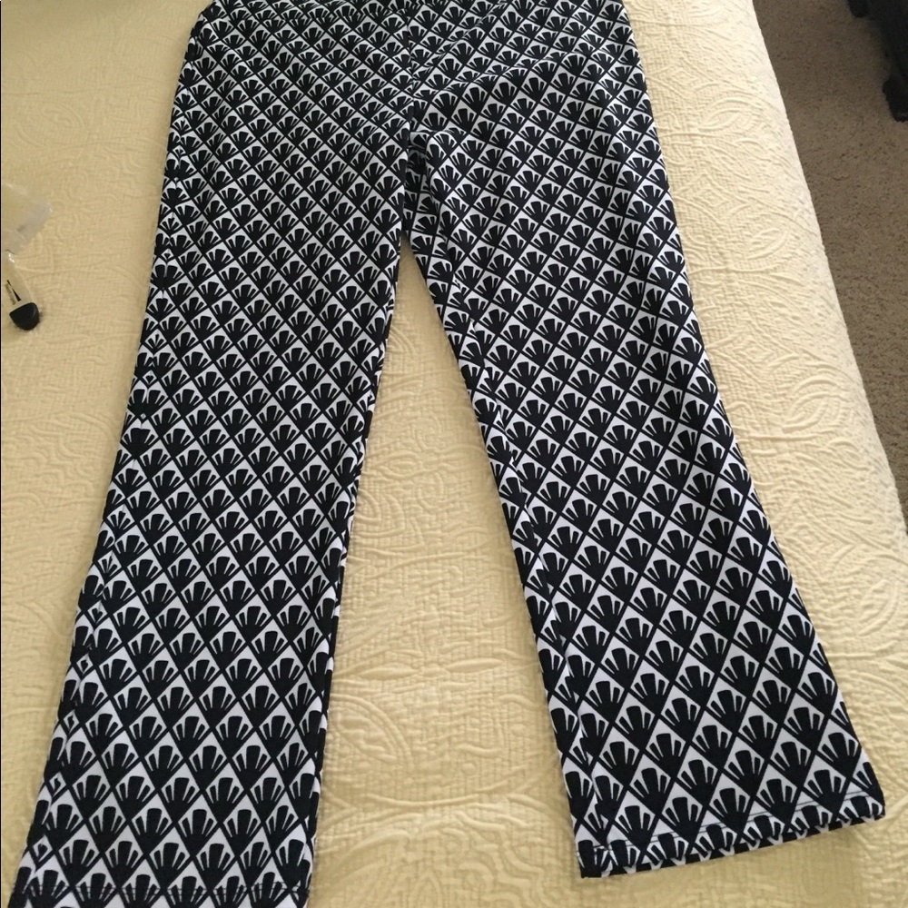 Mud Pie flared ankle pants
