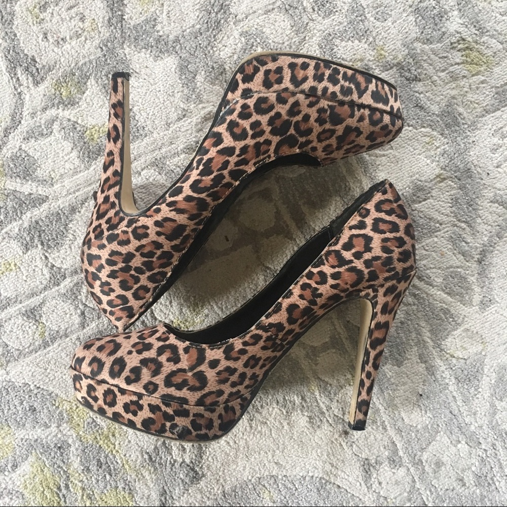 City Strolls Leopard Heels