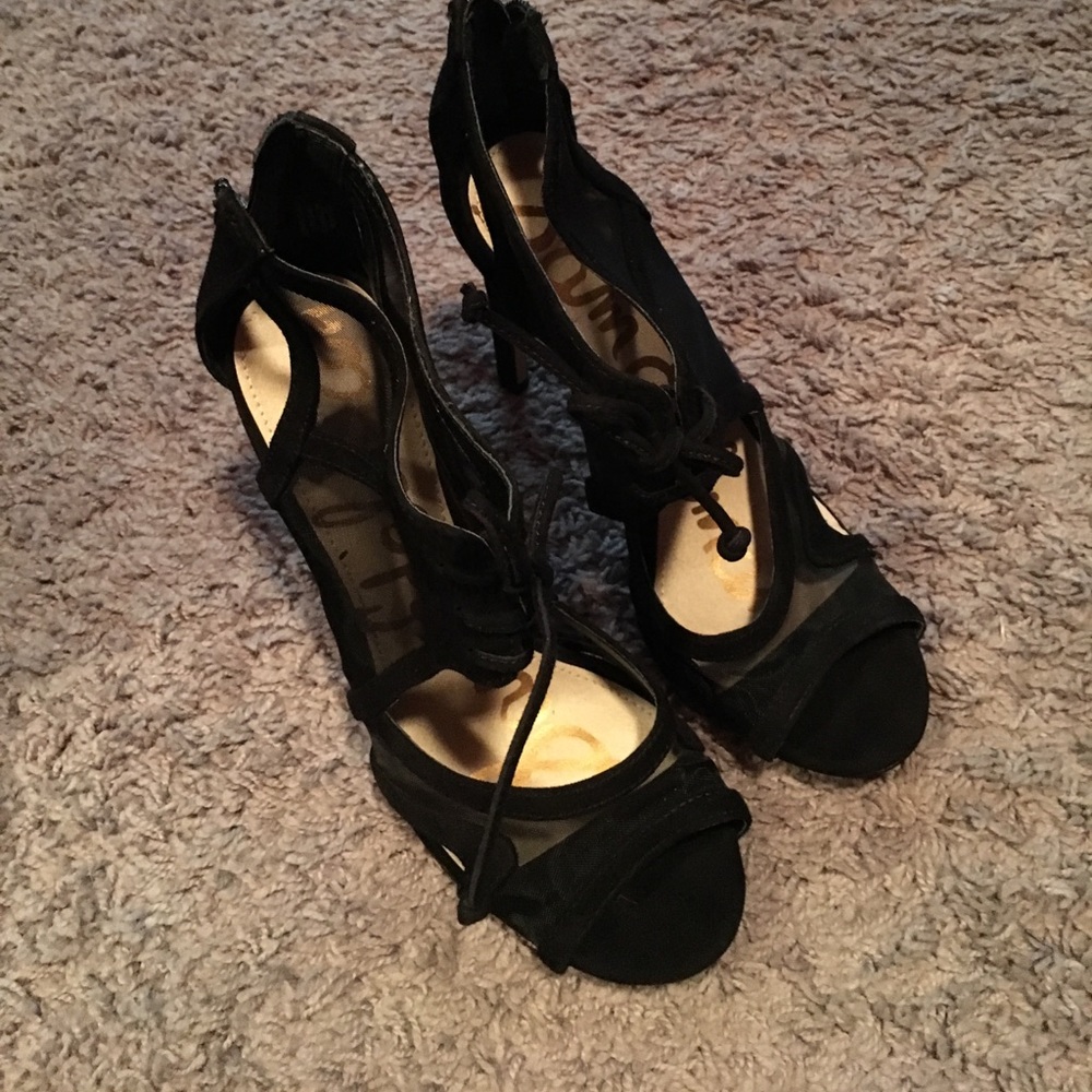 Never worn black Sam Edelman heels