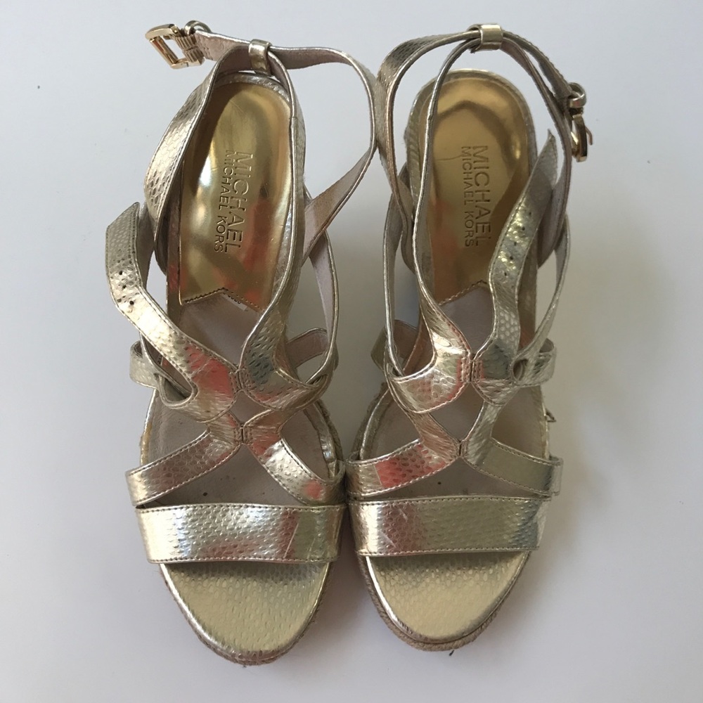 Michael Kors gold wedges 7.5 good condition - Picture 2 of 4