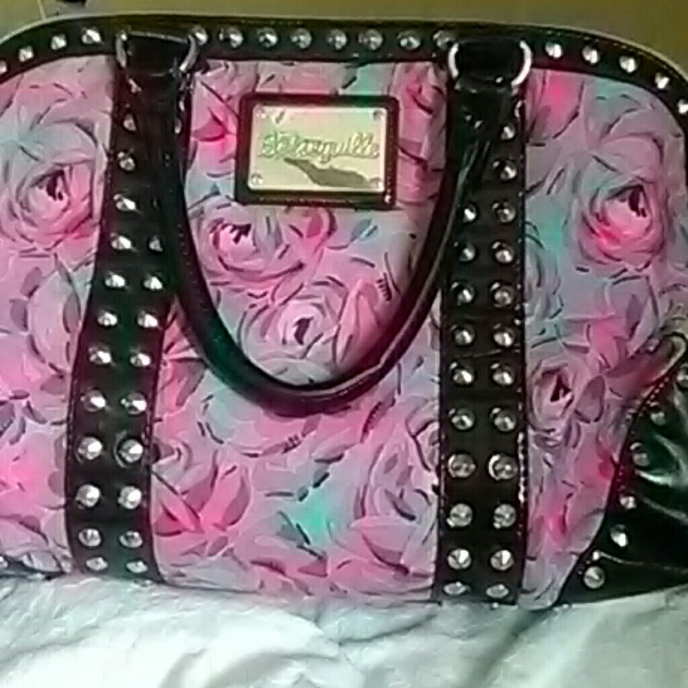 Price drop !!!!! Betseyville hand bag pink fusia