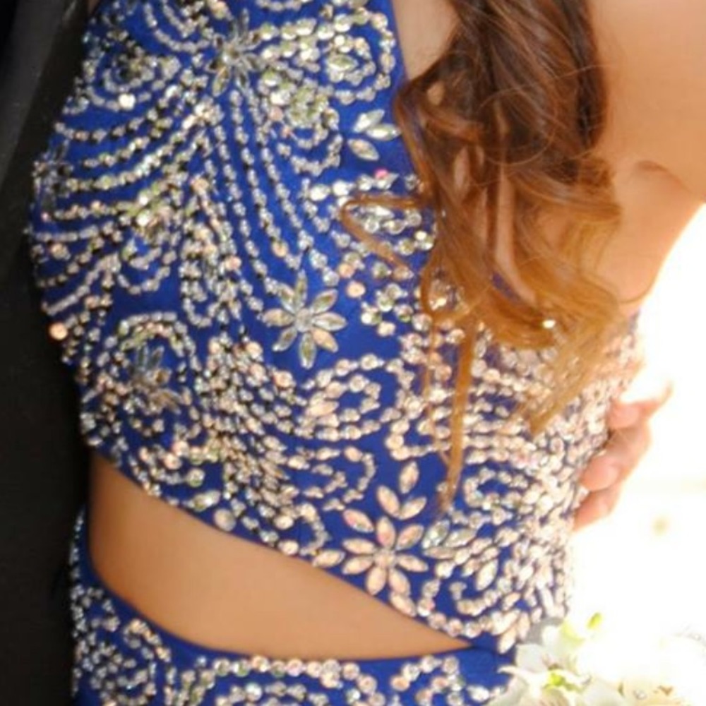 Prom Dress - Picture 3 of 5