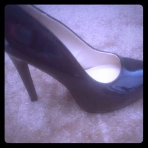 Black Patent Pointy Pump