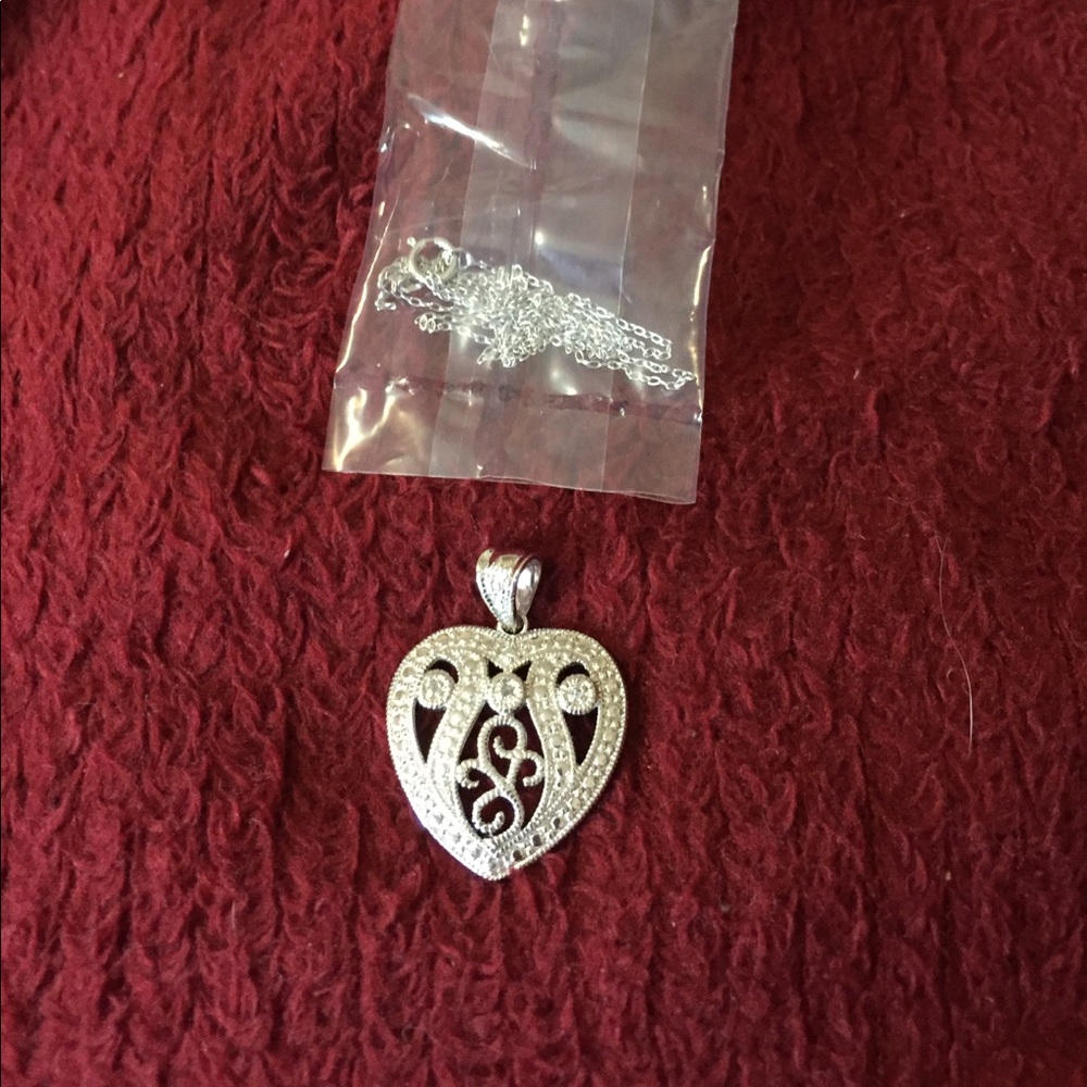 Diamond &sterling Silver filigree heart necklace