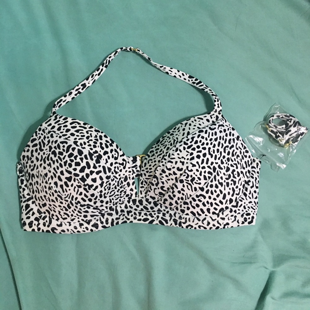 Victoria's Secret leopard print bikini top