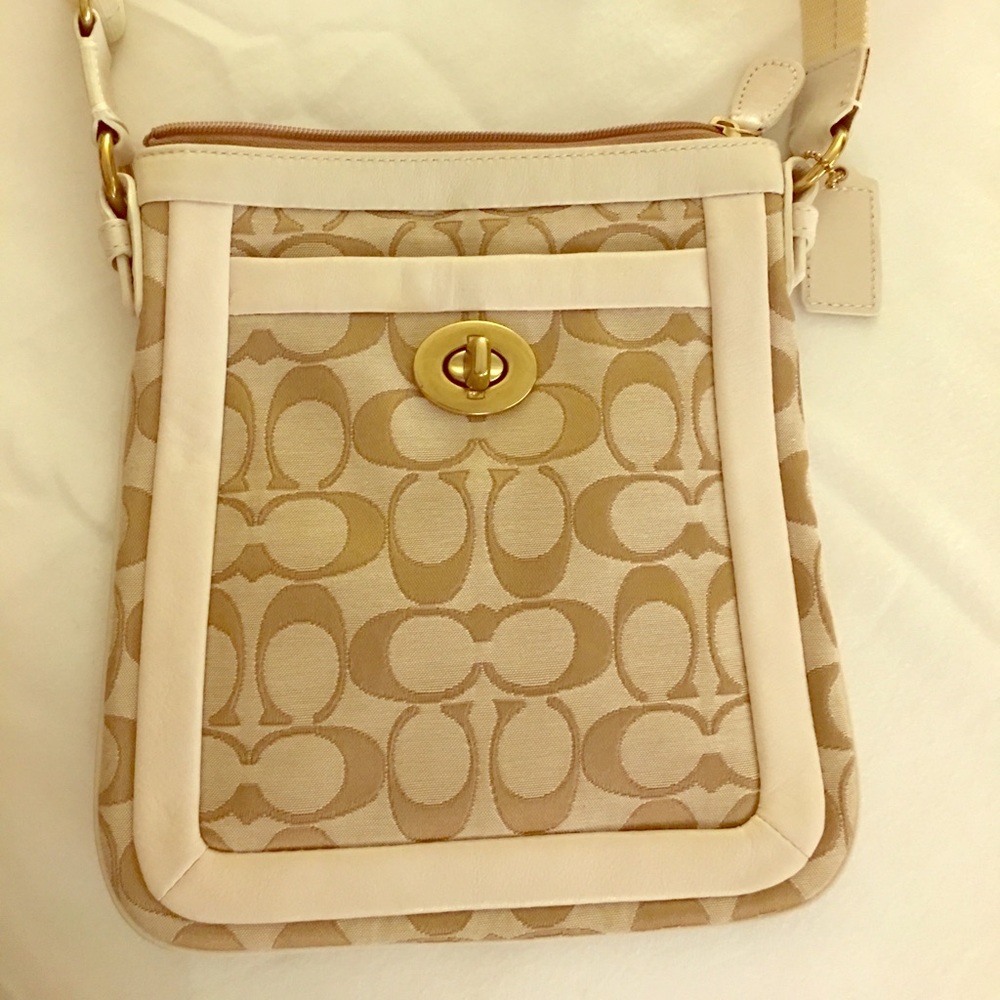 Coach Swing Pack Crossbody