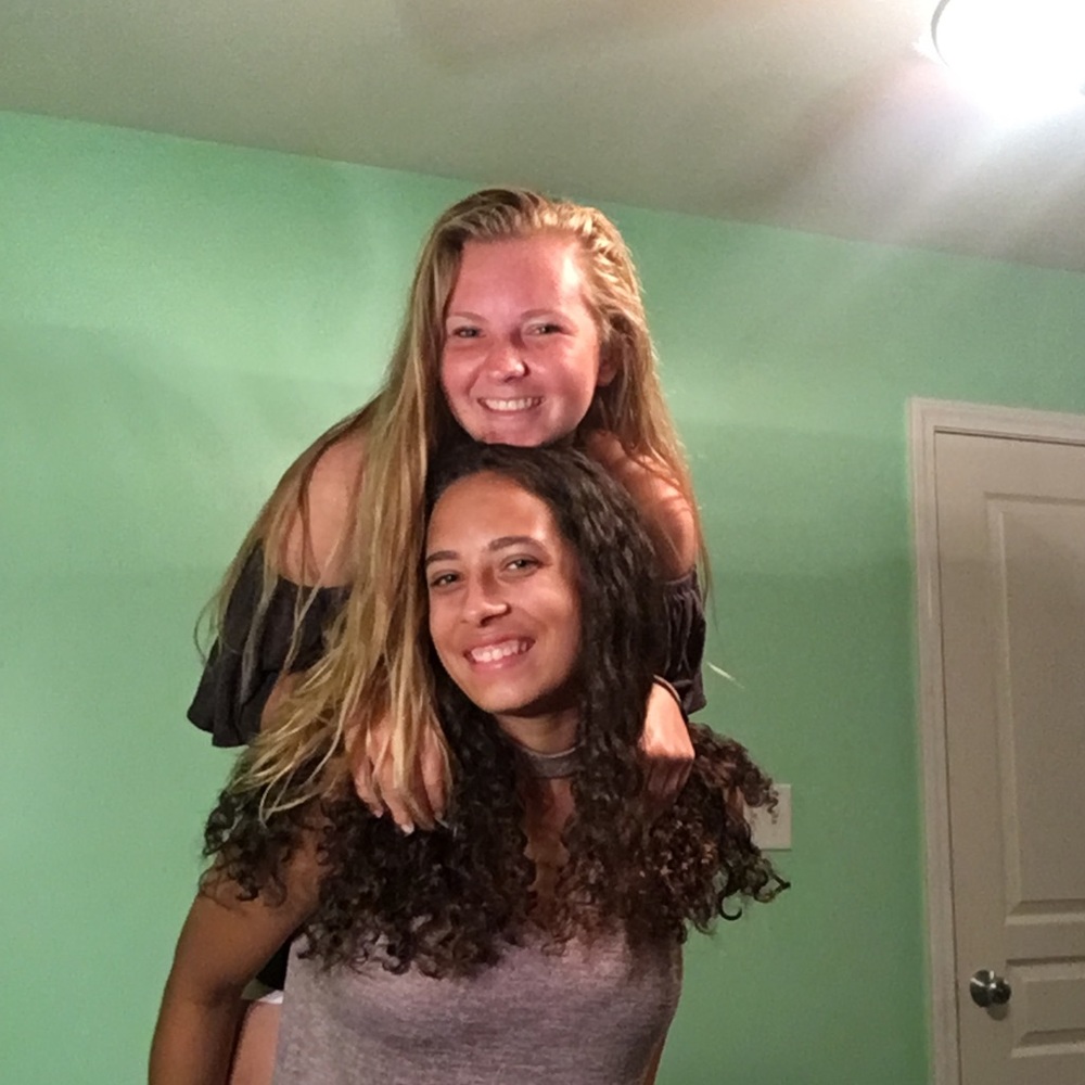 Meet your Posher, Kaia