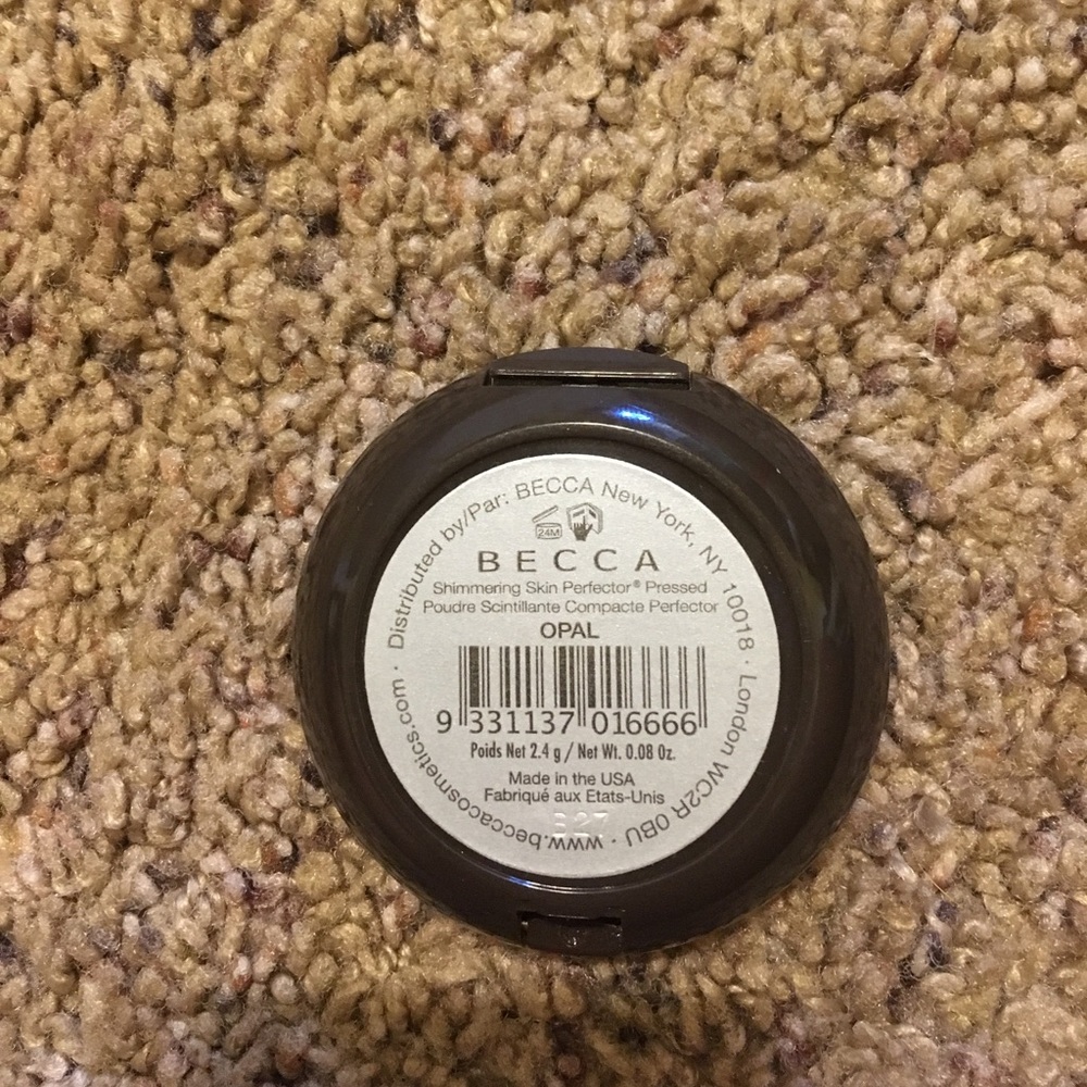‼️SOLD‼️Makeup - Picture 3 of 3
