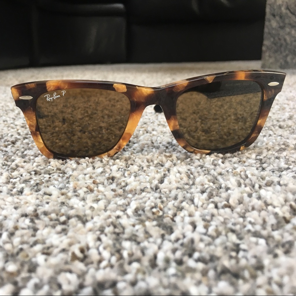 Ray- Ban Polarized Wayfarer - RB 2140 1160/57