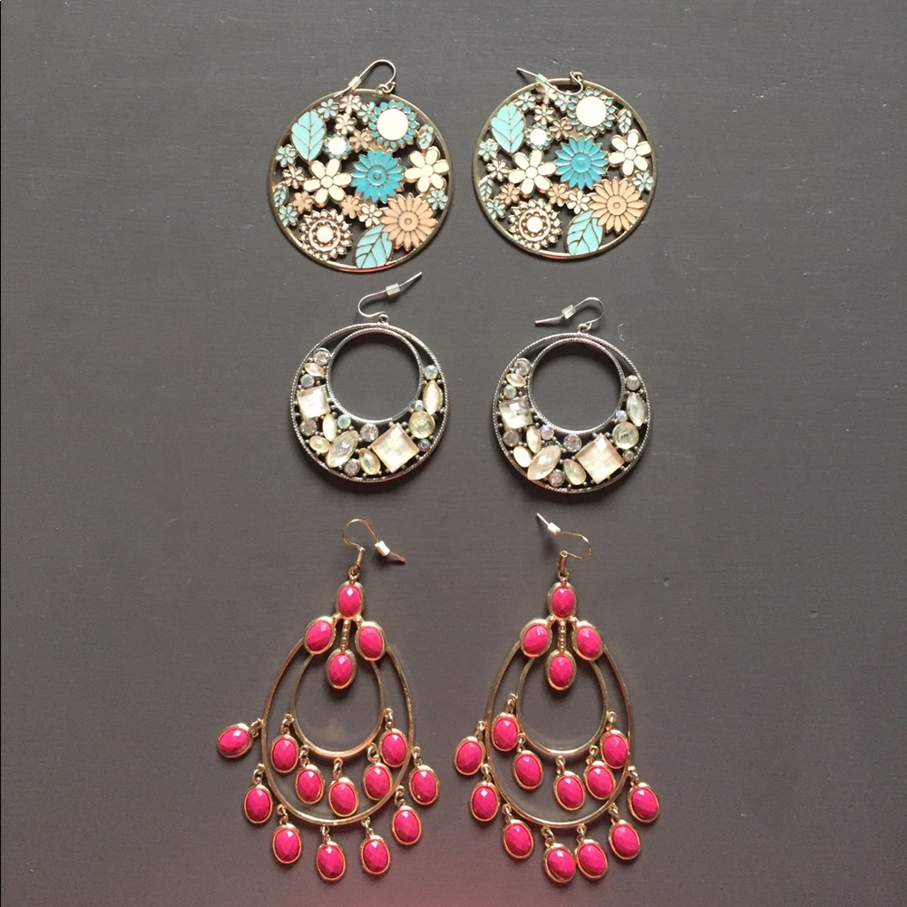 3 pairs of earrings