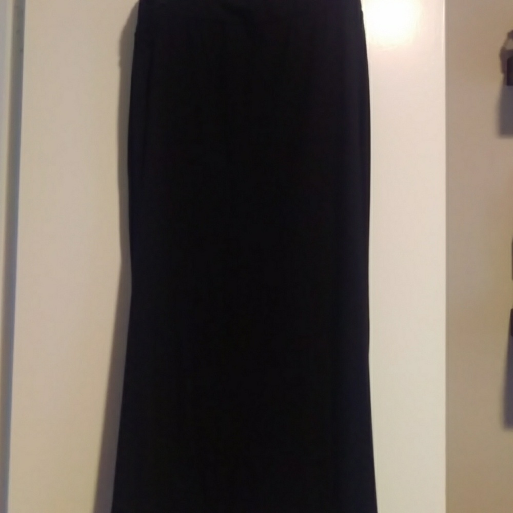 3x Black Maxi skirt