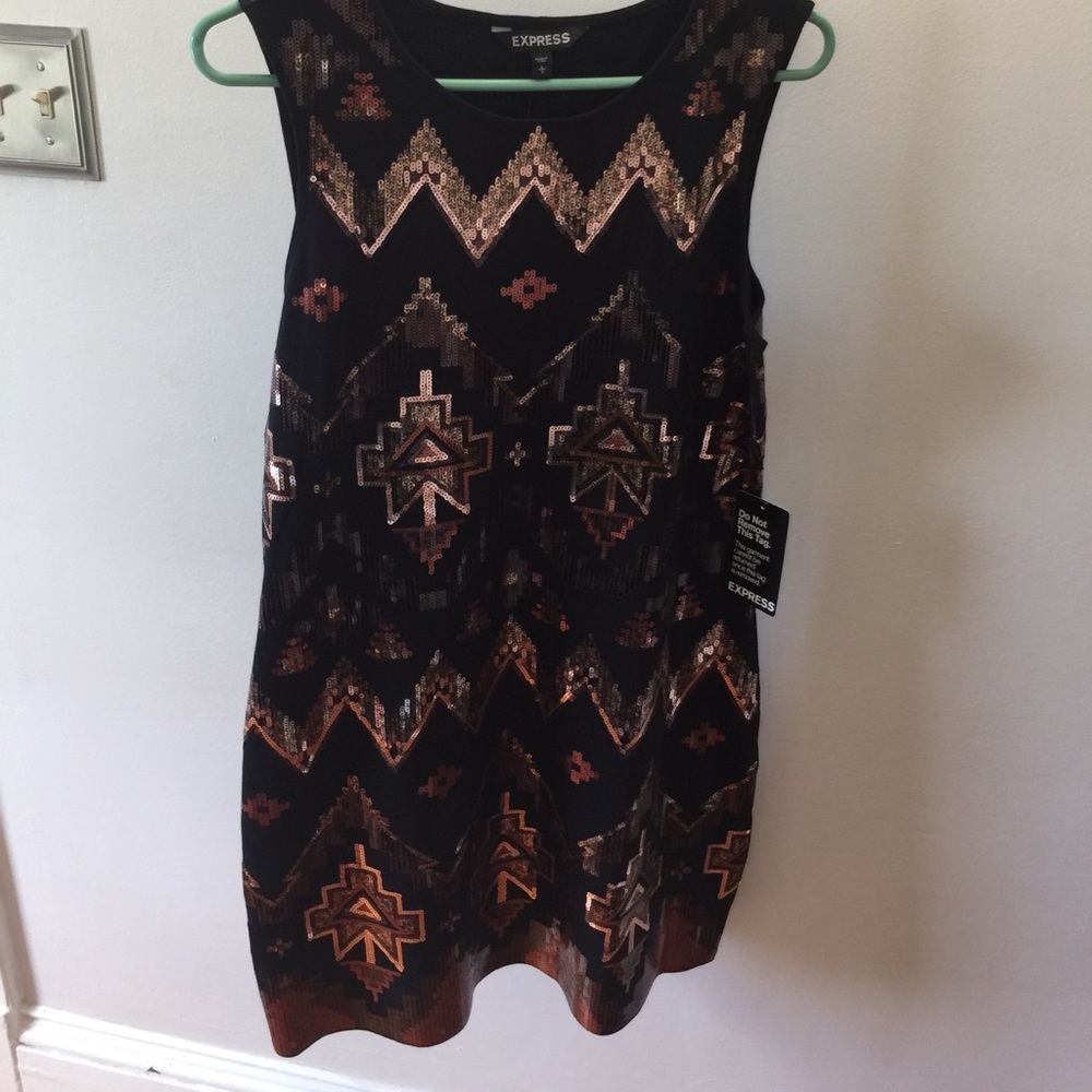 Beautiful party dress never been warned