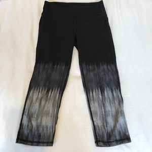 Athleta Crop Leggings