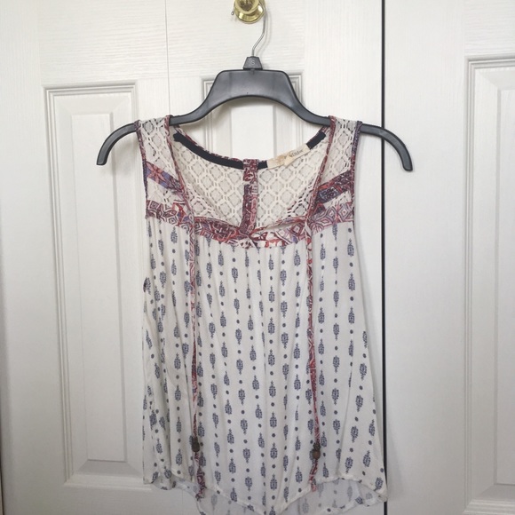 Red, White, and Blue Patterned Tank Top - Picture 2 of 4