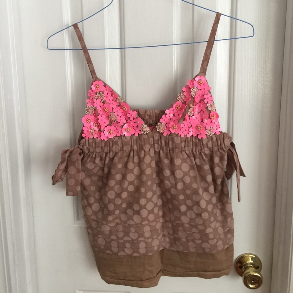 EUC tan and pink top