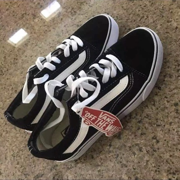Vans Shoes - Vans Old Skool