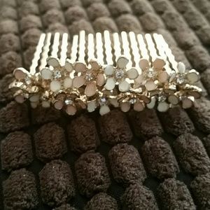 Classic Antique Garden Walk Hair Comb