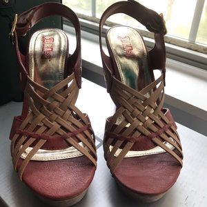 Brash coral Mallory wedges