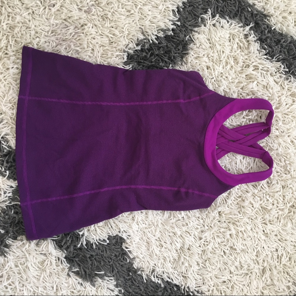 Cute Lululemon purple tank and bra!