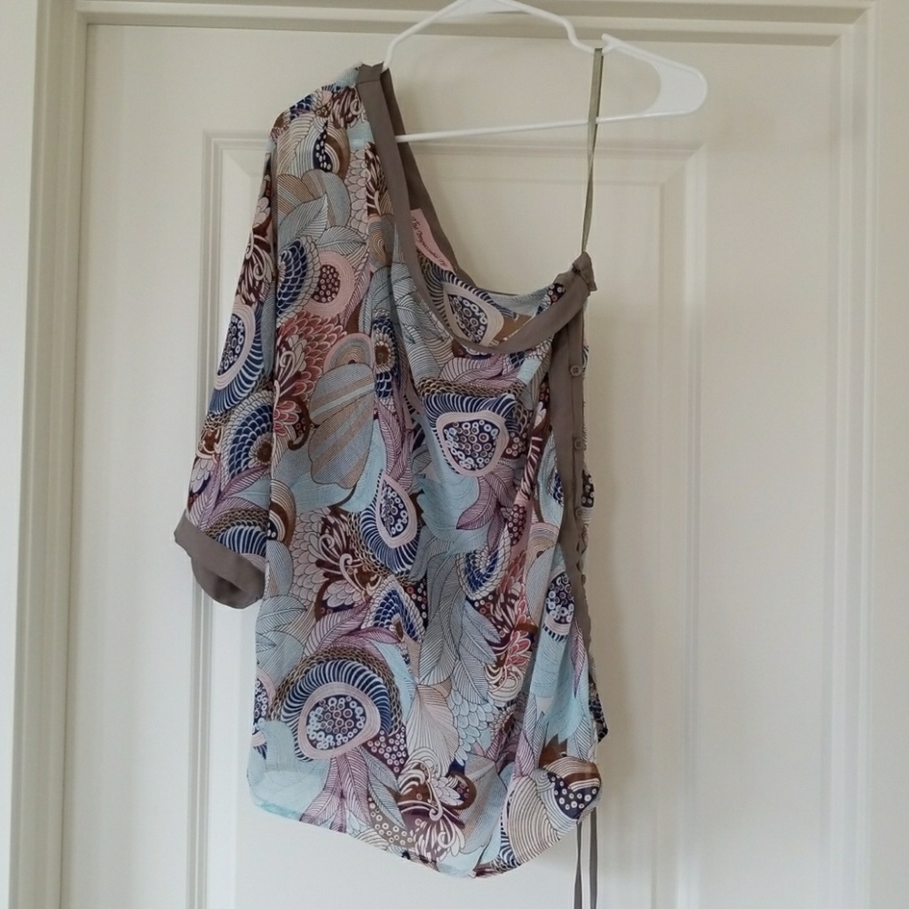 One shoulder blouse