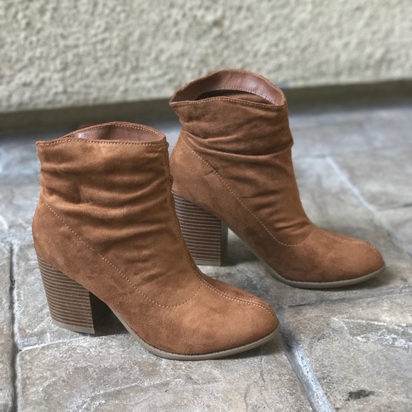 NIB Texas Cognac Slouch Top Chunky Heel Ankle Boot - Picture 3 of 8