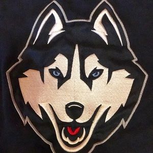 Size :L navy blue UCONN huskies sweater