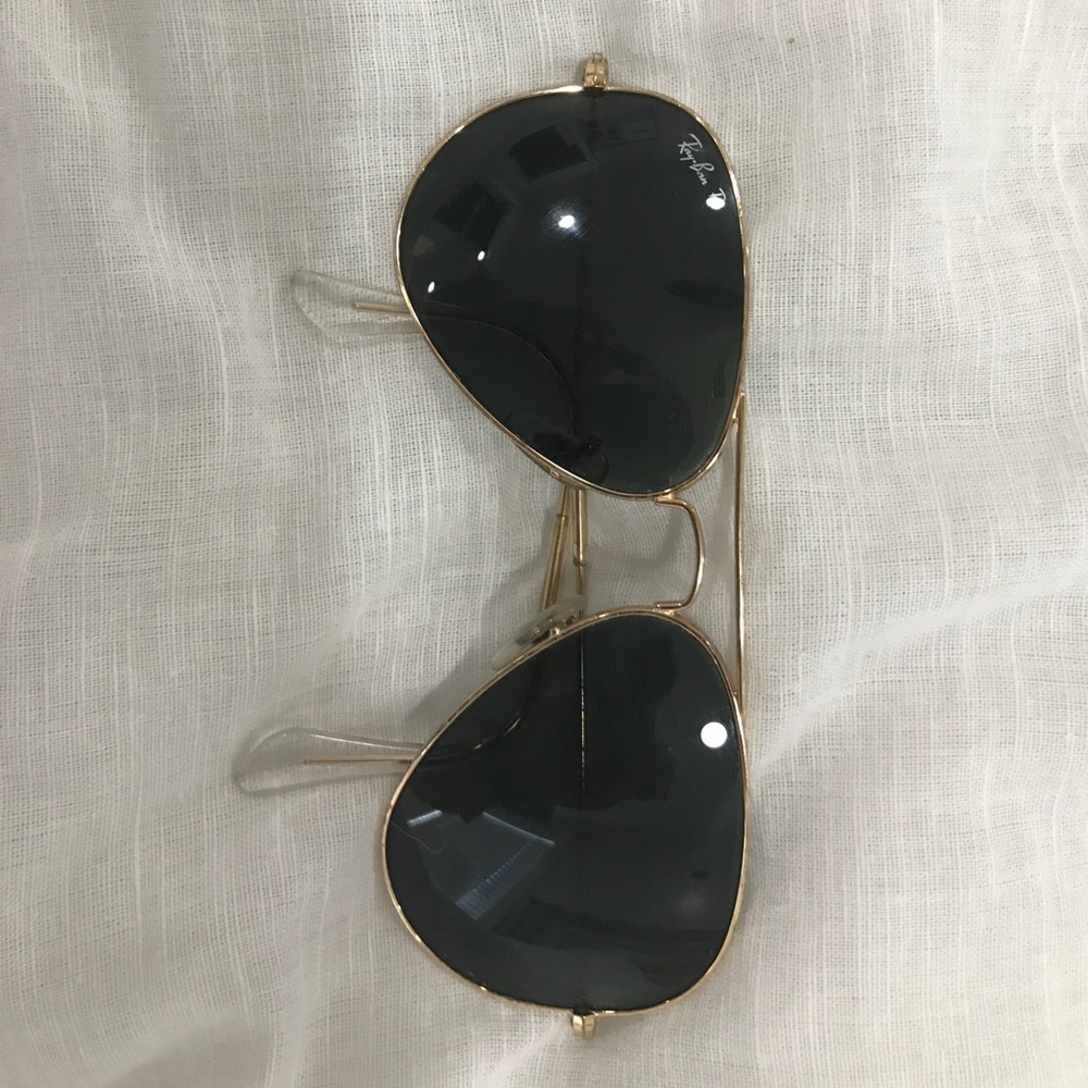 Ray Ban black and gold aviators polarized