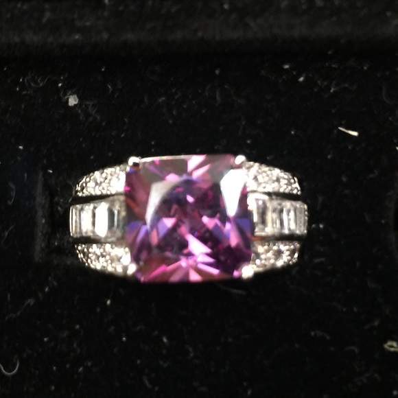 REDUCED-Amethyst SS ring /w cz's on the sides - Picture 1 of 2