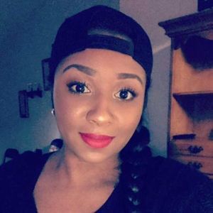 Meet your Posher, Whitney