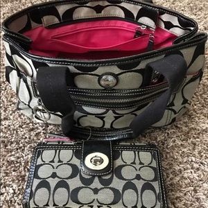 Coach purse and wallet