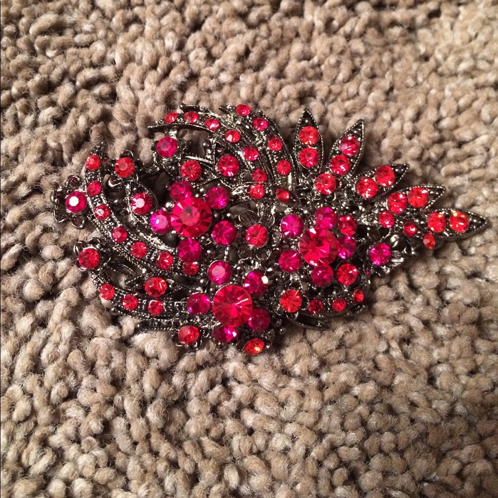 Vintage Brooch