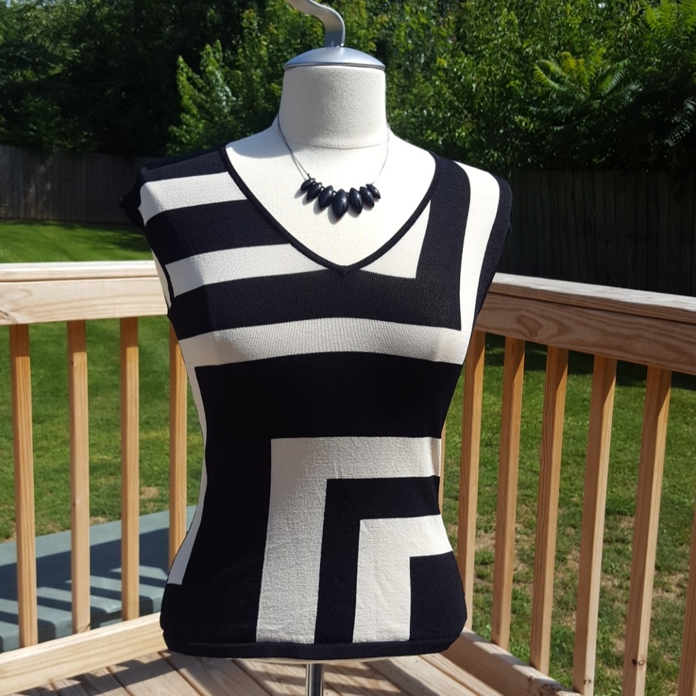 The Limited black & white top (XS)